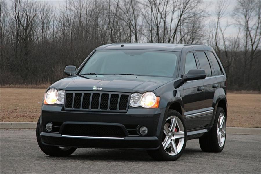  Jeep Grand Cherokee SRT8 2009 года  (фото 1 из 26)